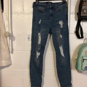 Aeropostale distressed Skinny Jeans